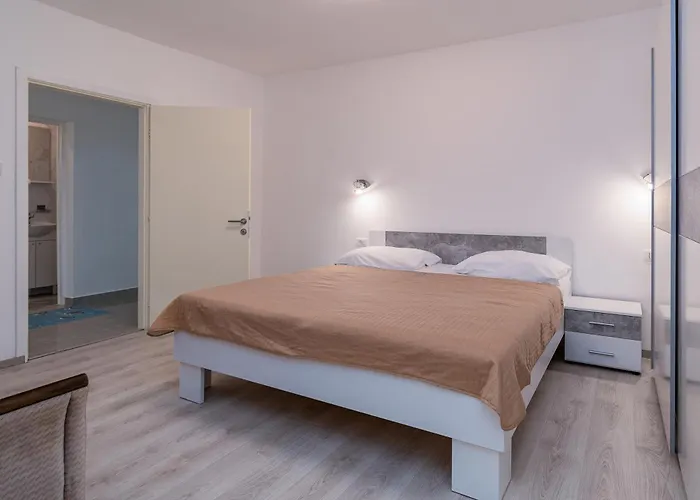 By The Sea Klenovica, Novi Vinodolski - 5557 Apartman Klenovica